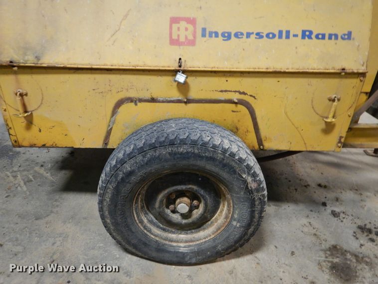 image for item HV9571 Ingersoll Rand D175  air compressor