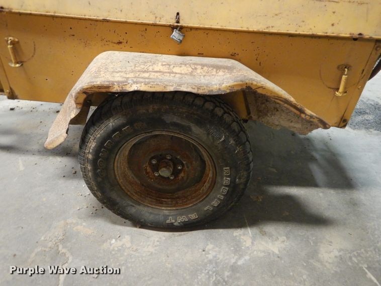 image for item HV9571 Ingersoll Rand D175  air compressor