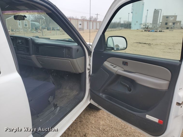 image for item HW9582 2002 Chevrolet Tahoe Police  SUV