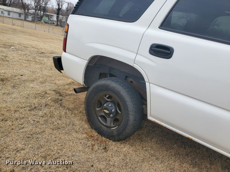 image for item HW9582 2002 Chevrolet Tahoe Police  SUV