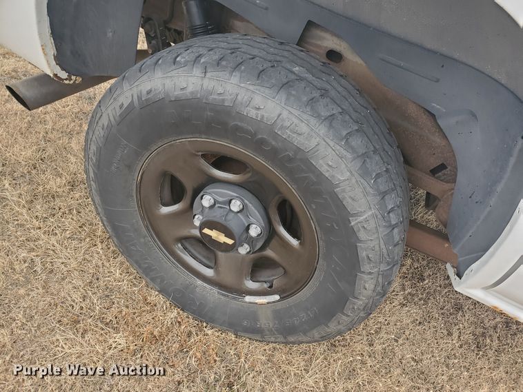 image for item HW9582 2002 Chevrolet Tahoe Police  SUV