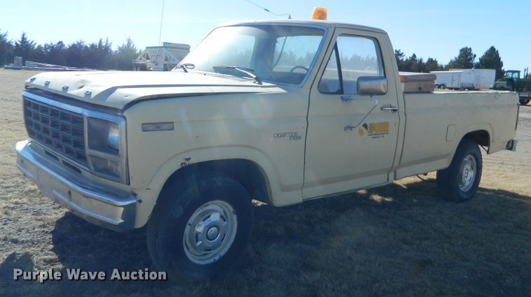 image for item DE4559 1981 Ford F100  pickup truck