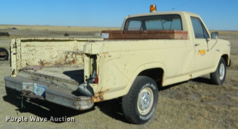 image for item DE4559 1981 Ford F100  pickup truck