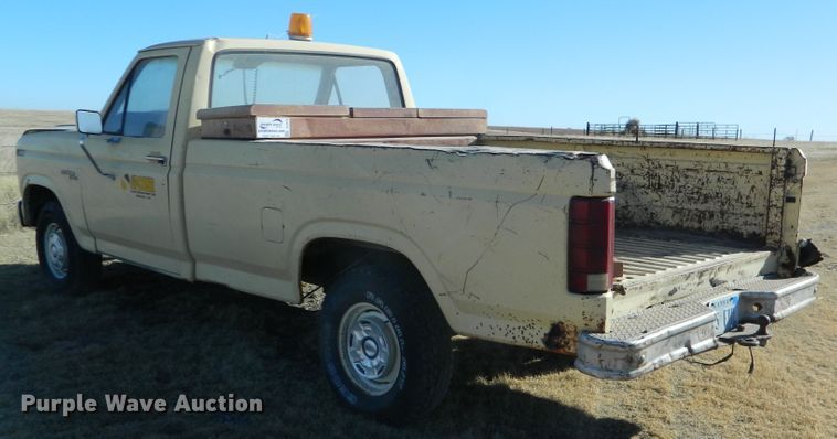 image for item DE4559 1981 Ford F100  pickup truck