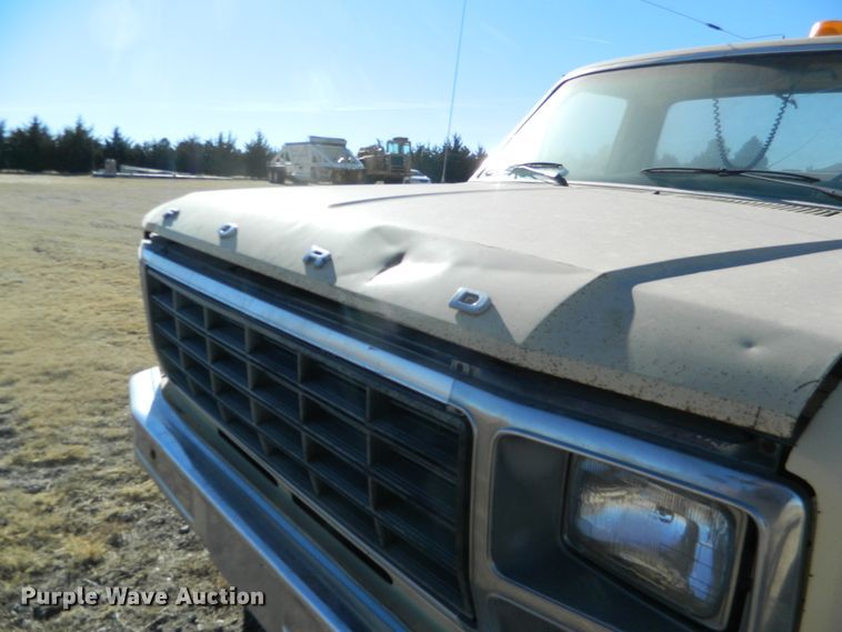 image for item DE4559 1981 Ford F100  pickup truck