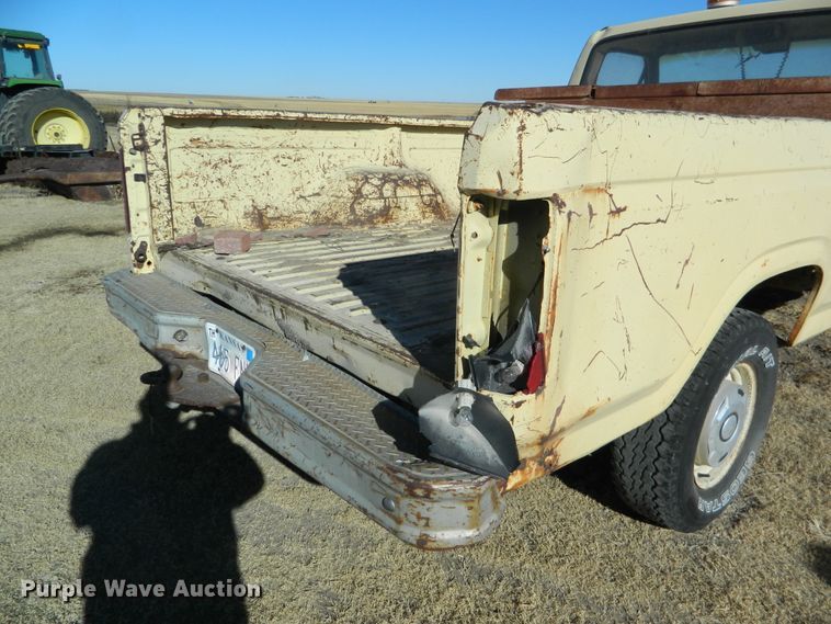 image for item DE4559 1981 Ford F100  pickup truck