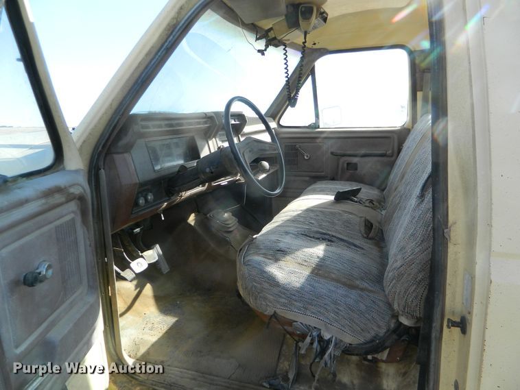 image for item DE4559 1981 Ford F100  pickup truck