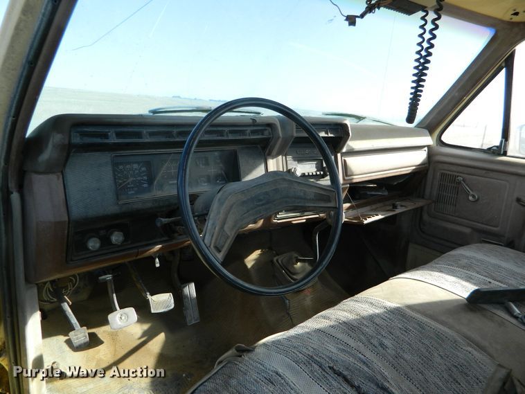image for item DE4559 1981 Ford F100  pickup truck