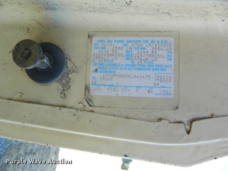 image for item DE4559 1981 Ford F100  pickup truck