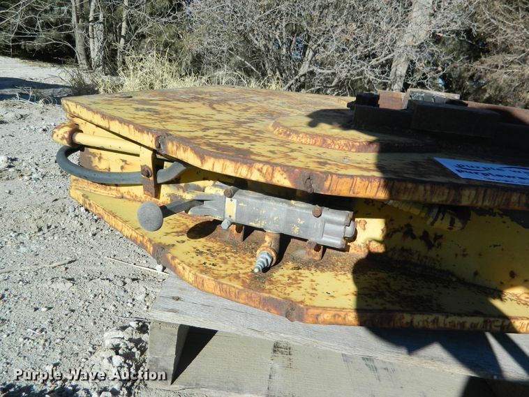 image for item DE4562 Concrete barrier clamp