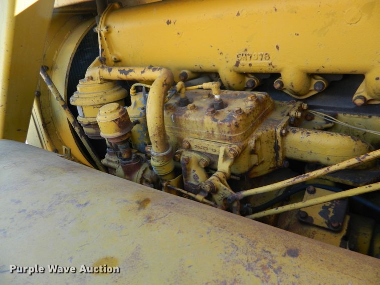 image for item DE4564 Caterpillar DW15  water wagon