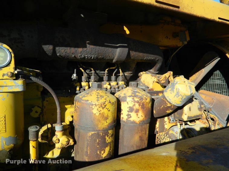 image for item DE4564 Caterpillar DW15  water wagon