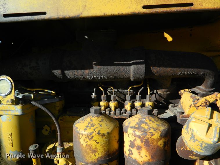 image for item DE4564 Caterpillar DW15  water wagon
