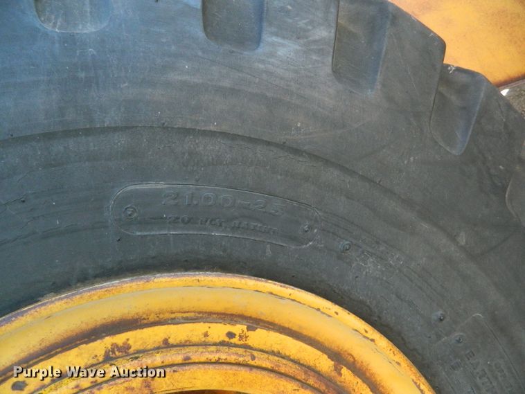 image for item DE4564 Caterpillar DW15  water wagon