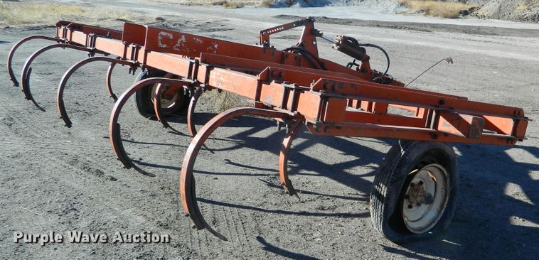 image for item DE4566 JI Case  chisel