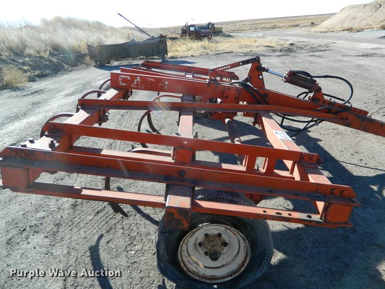 image for item DE4566 JI Case  chisel