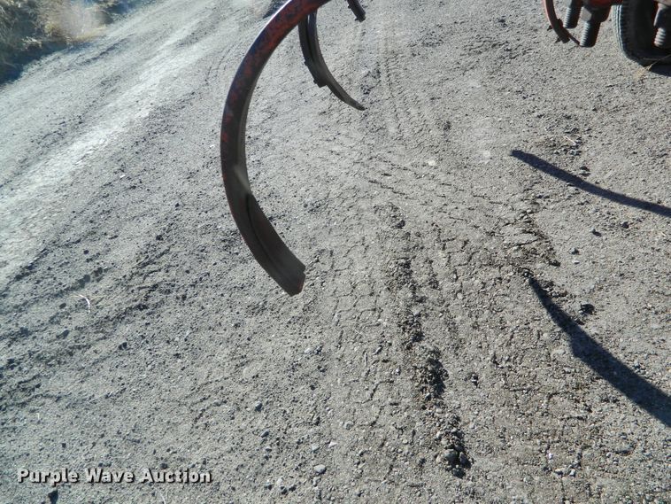 image for item DE4566 JI Case  chisel