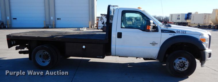 image for item DF3225 2016 Ford F550  flatbed truck
