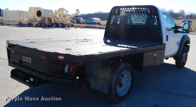 image for item DF3225 2016 Ford F550  flatbed truck
