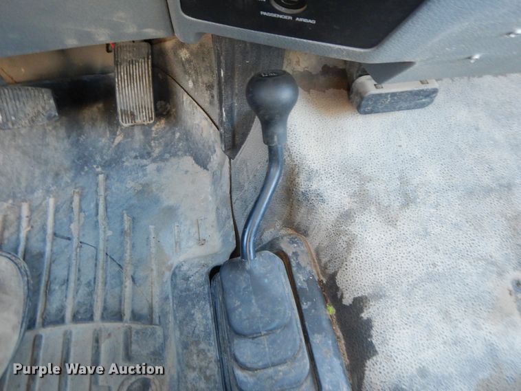 image for item DF3225 2016 Ford F550  flatbed truck