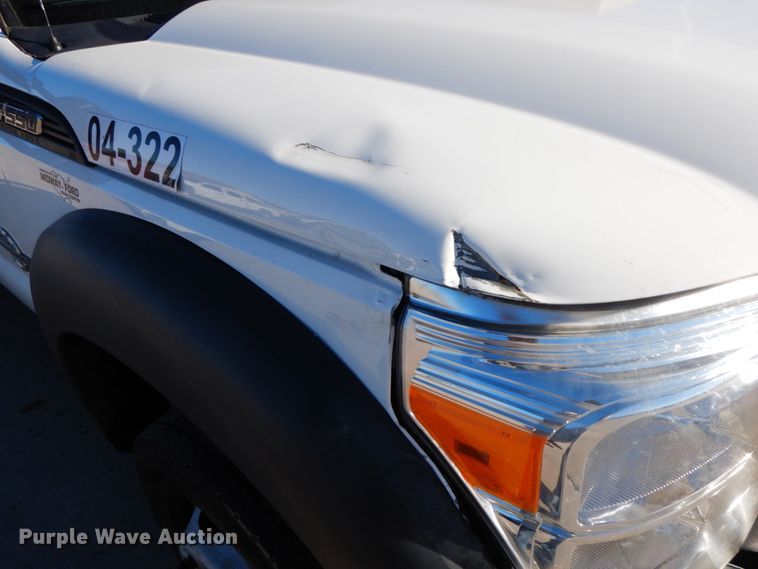 image for item DF3225 2016 Ford F550  flatbed truck