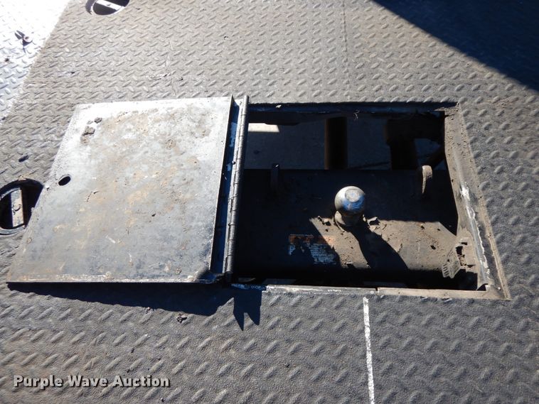 image for item DF3225 2016 Ford F550  flatbed truck