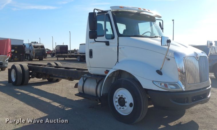 image for item DF6737 2013 International TranStar 8600  truck cab and chassis