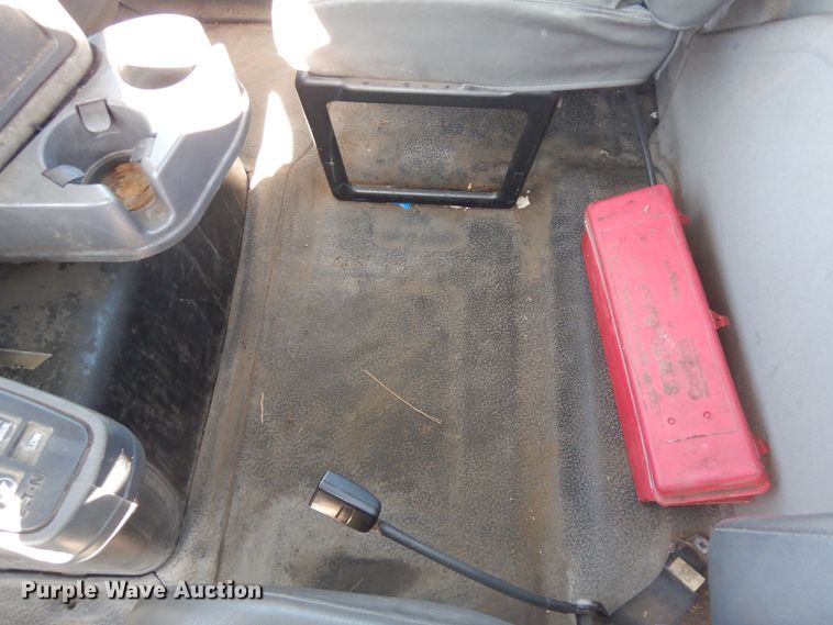 image for item DF6737 2013 International TranStar 8600  truck cab and chassis