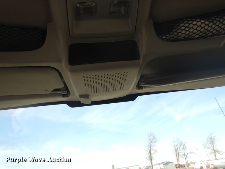 image for item DF6737 2013 International TranStar 8600  truck cab and chassis