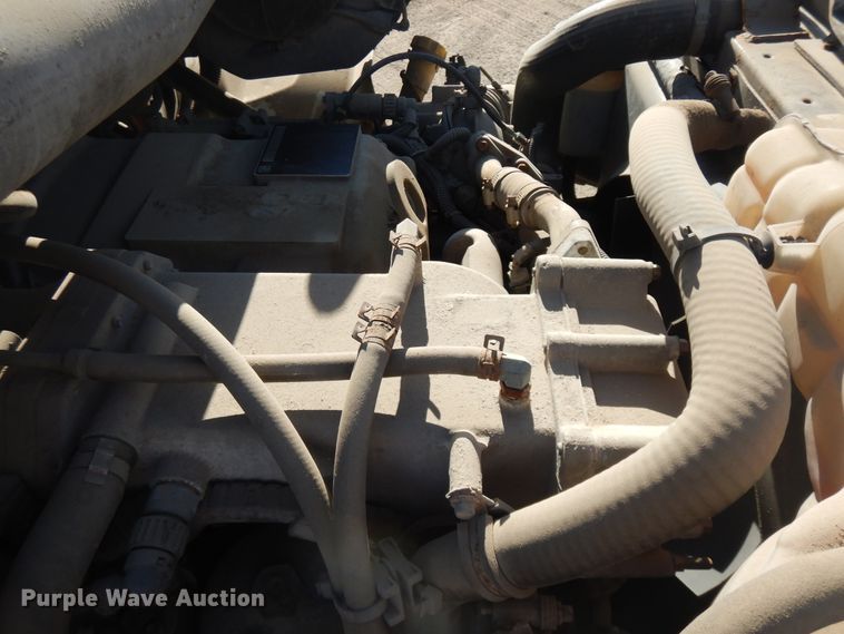 image for item DF6737 2013 International TranStar 8600  truck cab and chassis