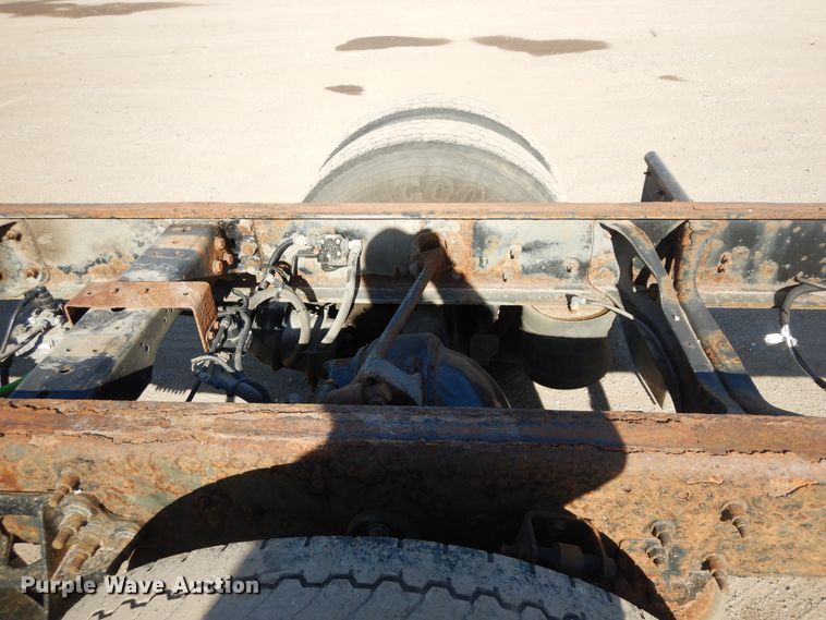 image for item DF6737 2013 International TranStar 8600  truck cab and chassis