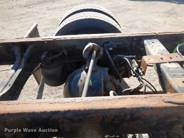 image for item DF6737 2013 International TranStar 8600  truck cab and chassis