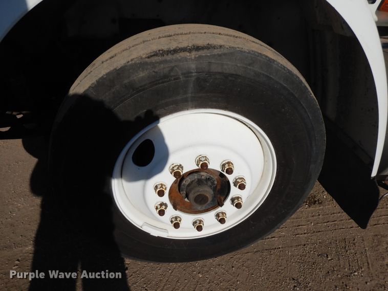 image for item DF6737 2013 International TranStar 8600  truck cab and chassis