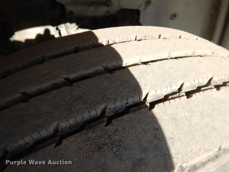 image for item DF6737 2013 International TranStar 8600  truck cab and chassis