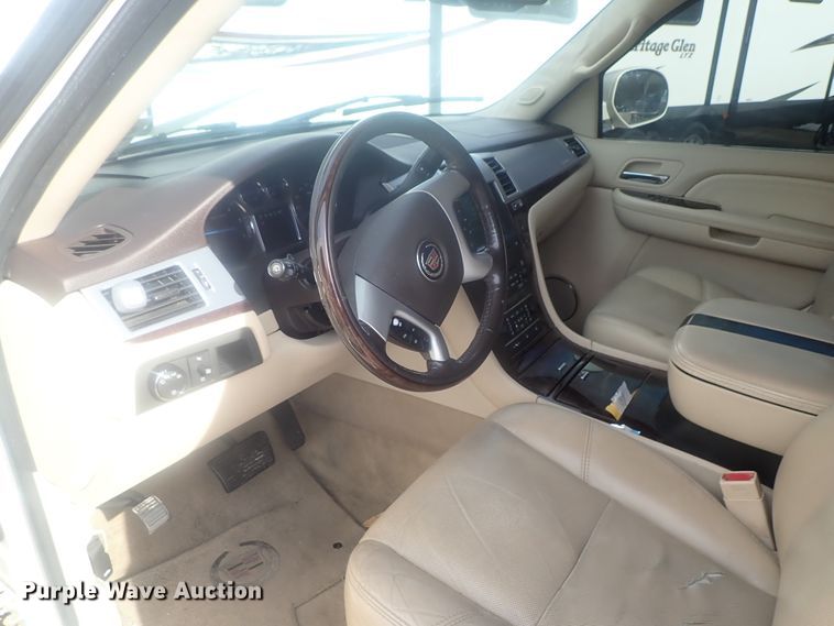 image for item DG2937 2007 Cadillac Escalade SUV