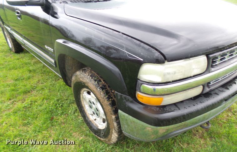 image for item DG5615 1999 Chevrolet Silverado 1500  Ext. Cab pickup truck