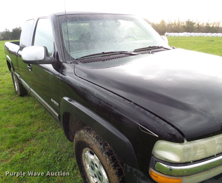 image for item DG5615 1999 Chevrolet Silverado 1500  Ext. Cab pickup truck