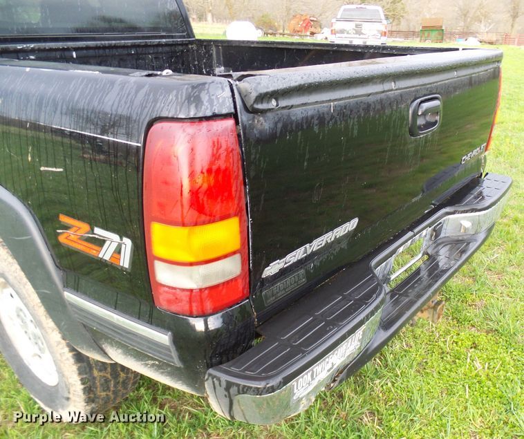 image for item DG5615 1999 Chevrolet Silverado 1500  Ext. Cab pickup truck