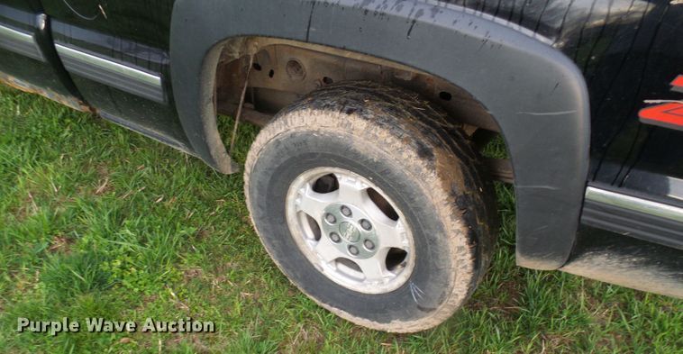 image for item DG5615 1999 Chevrolet Silverado 1500  Ext. Cab pickup truck