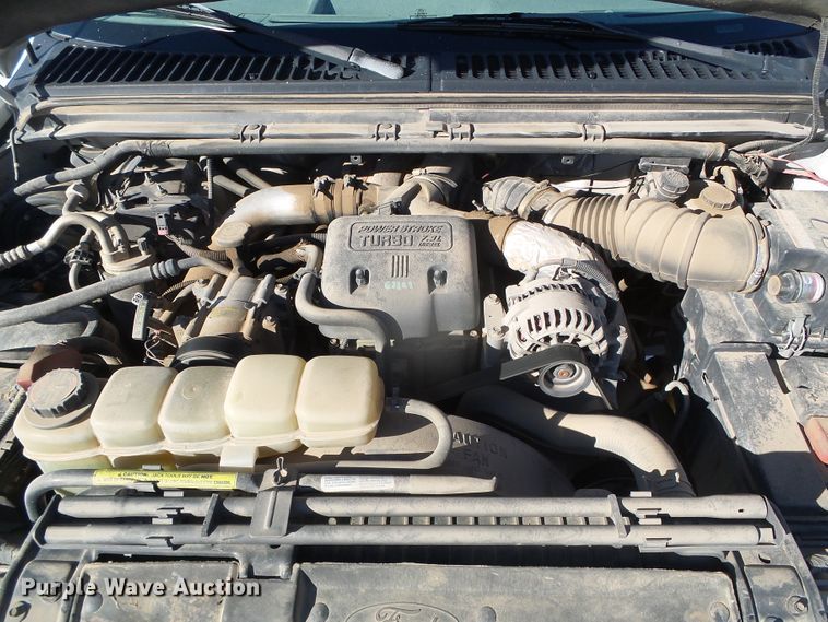 image for item DG8400 2000 Ford F550 Super Duty  utility / service truck