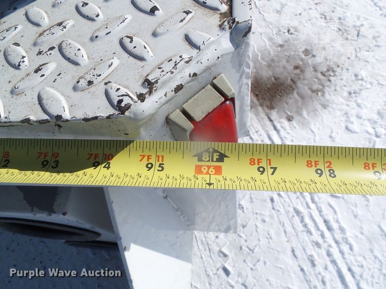 image for item DG8400 2000 Ford F550 Super Duty  utility / service truck