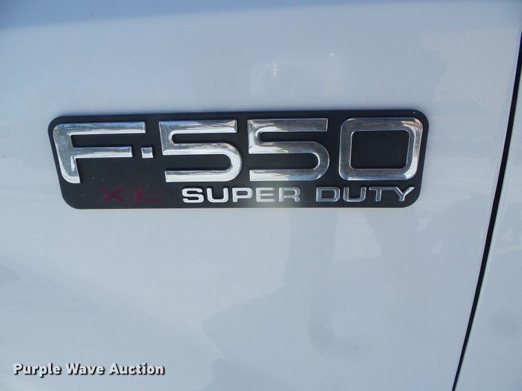 image for item DG8400 2000 Ford F550 Super Duty  utility / service truck