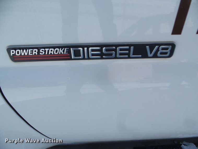 image for item DG8400 2000 Ford F550 Super Duty  utility / service truck