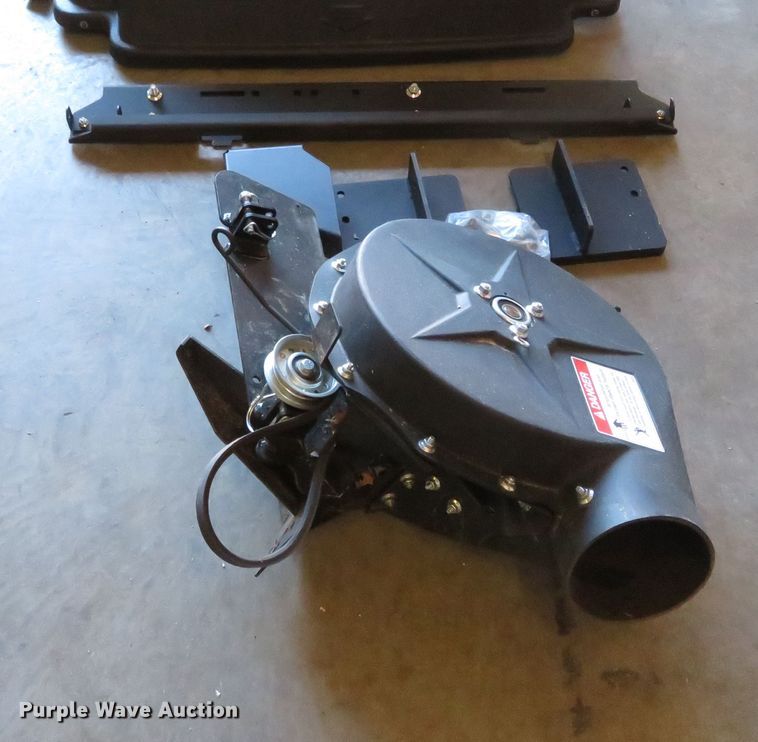 image for item DH0632 2015 Simplicity  ZTR lawn mower