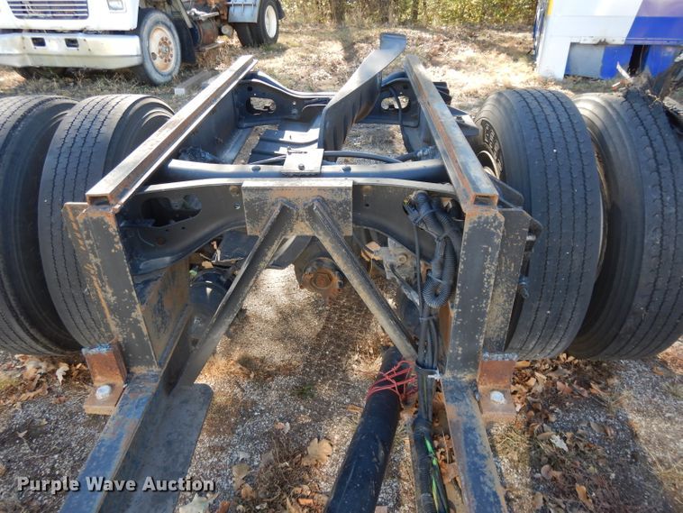 image for item DH3398 2008 International 4300  truck cab and chassis