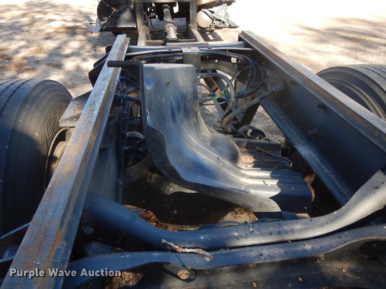 image for item DH3398 2008 International 4300  truck cab and chassis