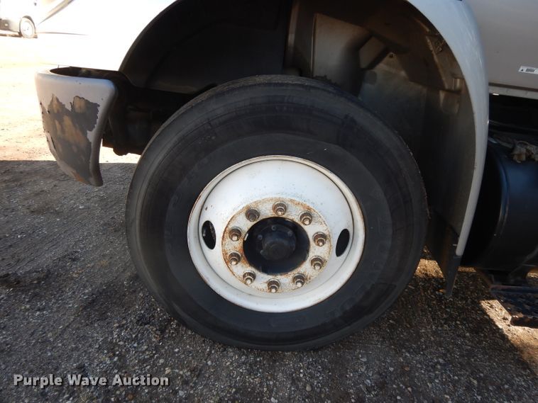 image for item DH3398 2008 International 4300  truck cab and chassis