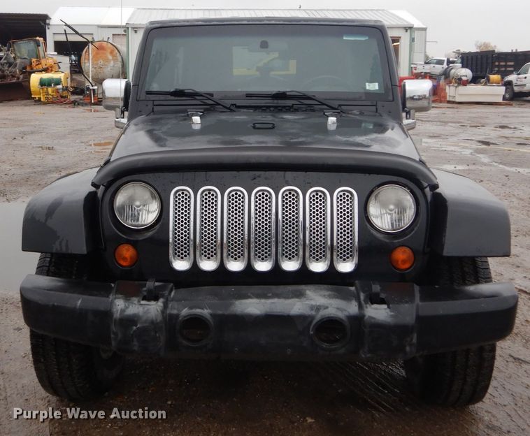 image for item DH5229 2007 Jeep Wrangler Unlimited Sahara  SUV