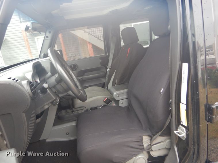 image for item DH5229 2007 Jeep Wrangler Unlimited Sahara  SUV