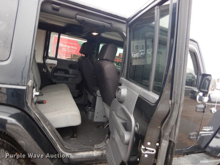 image for item DH5229 2007 Jeep Wrangler Unlimited Sahara  SUV